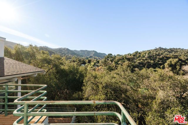 229 Muerdago Road, Topanga (los Angeles), CA 90290