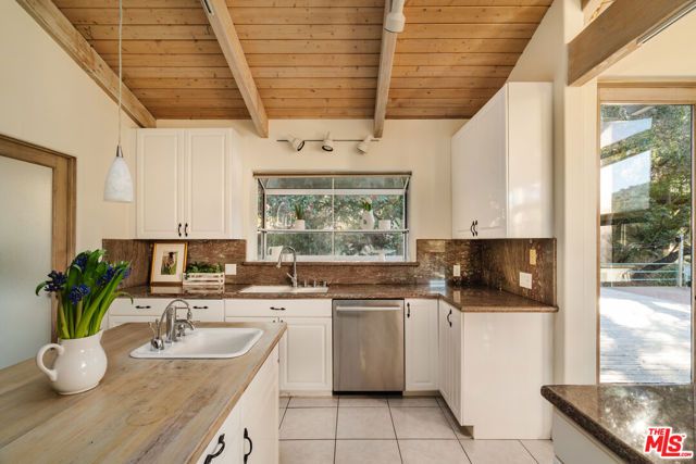 229 Muerdago Road, Topanga (los Angeles), CA 90290