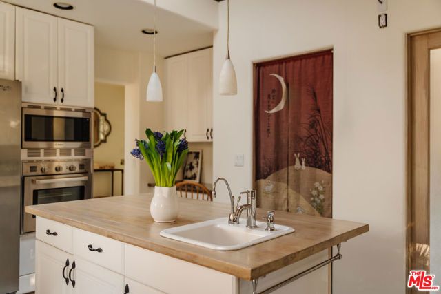 229 Muerdago Road, Topanga (los Angeles), CA 90290