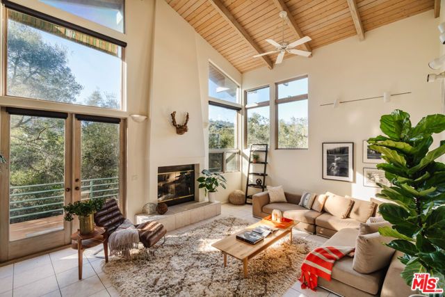 229 Muerdago Road, Topanga (los Angeles), CA 90290