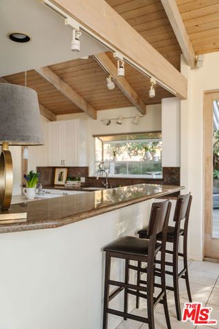 229 Muerdago Road, Topanga (los Angeles), CA 90290