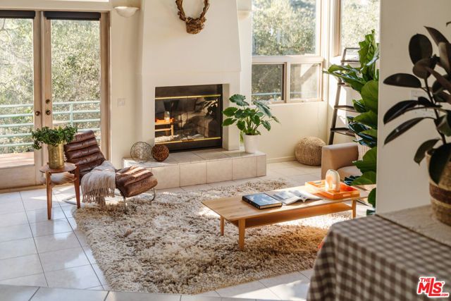 229 Muerdago Road, Topanga (los Angeles), CA 90290