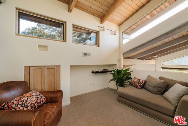 229 Muerdago Road, Topanga (los Angeles), CA 90290