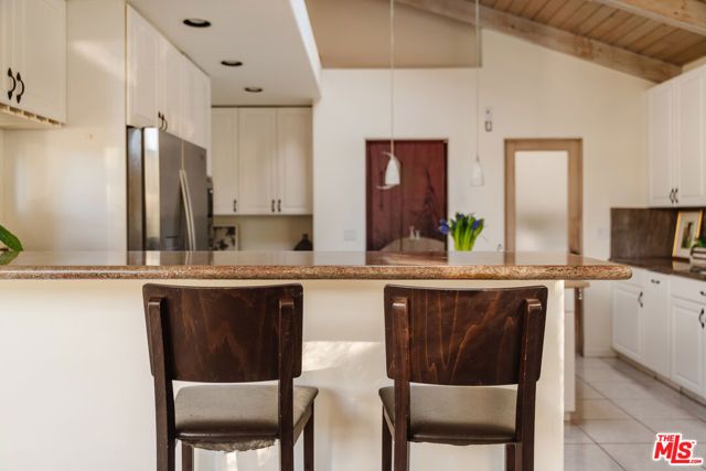 229 Muerdago Road, Topanga (los Angeles), CA 90290