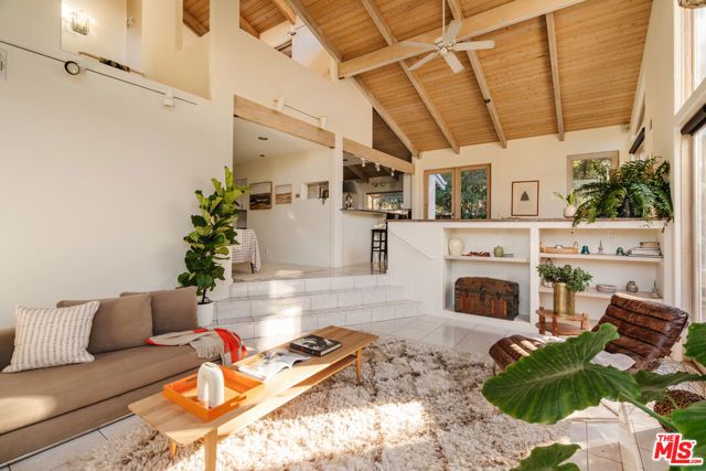 229 Muerdago Road, Topanga (los Angeles), CA 90290