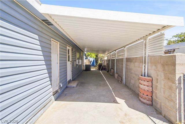 6016 Great Smoky Avenue, Las Vegas, NV 89156