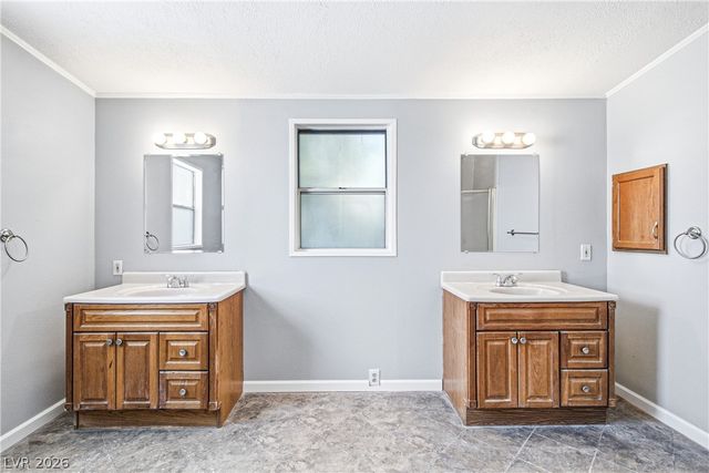 6016 Great Smoky Avenue, Las Vegas, NV 89156