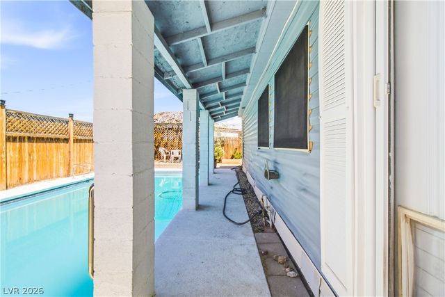 6016 Great Smoky Avenue, Las Vegas, NV 89156