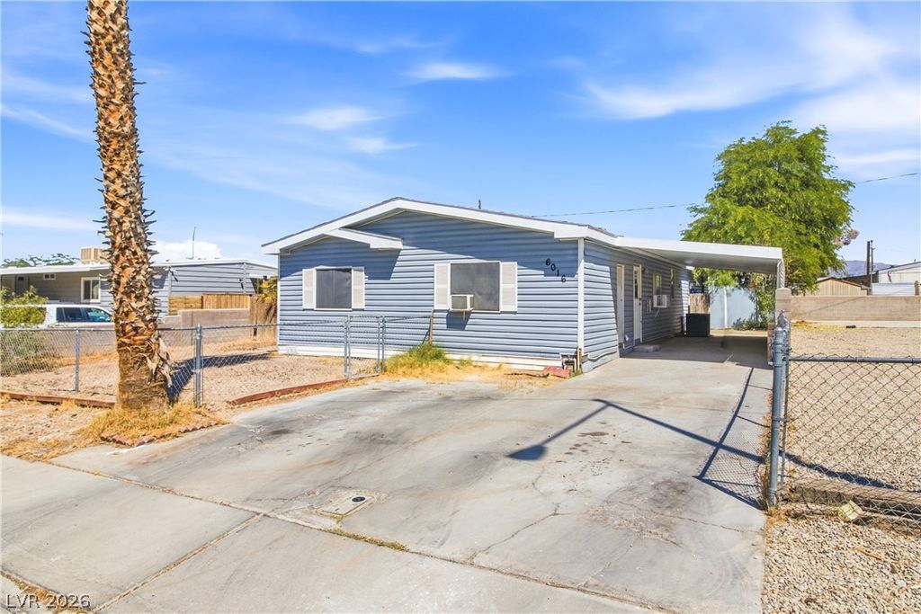 6016 Great Smoky Avenue, Las Vegas, NV 89156