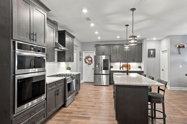 34516 Buckner Hills Rd, Bon Aqua, TN 37025