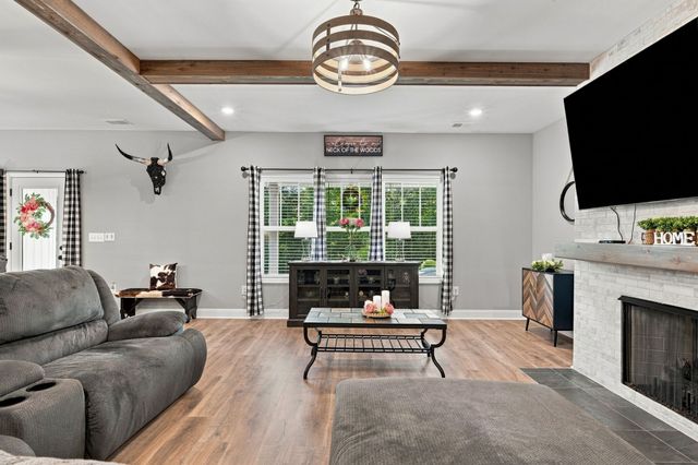 34516 Buckner Hills Rd, Bon Aqua, TN 37025