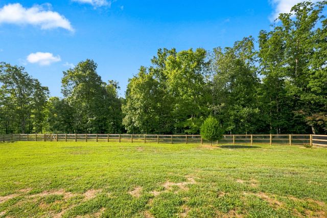 34516 Buckner Hills Rd, Bon Aqua, TN 37025