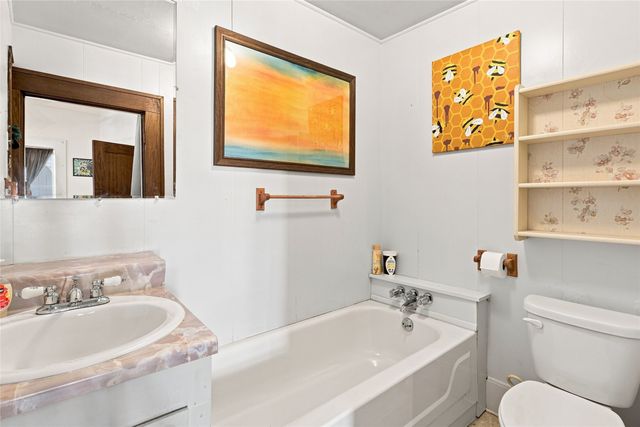 701 Pecan Street, Honey Grove, TX 75446