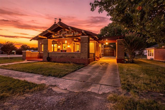 701 Pecan Street, Honey Grove, TX 75446