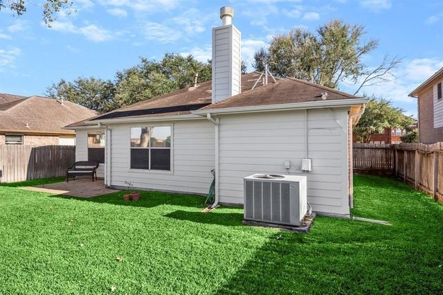 23035 N Waterlily Drive, Richmond, TX 77406