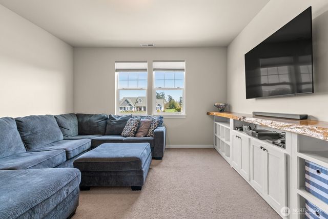 10916 Bay Meadows Lane, Burlington, WA 98233