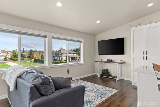 10916 Bay Meadows Lane, Burlington, WA 98233