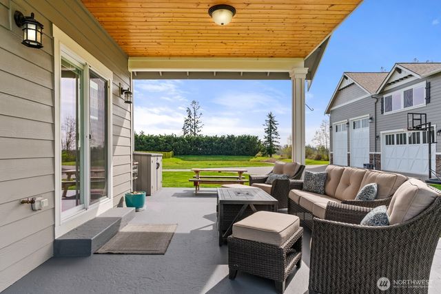 10916 Bay Meadows Lane, Burlington, WA 98233