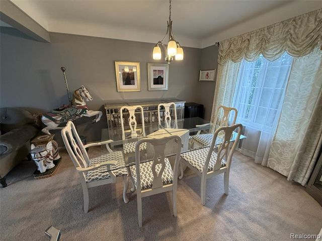 1645 Blairmoor Court, Grosse Pointe Woods, MI 48236