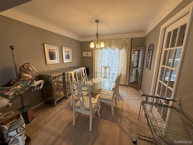 1645 Blairmoor Court, Grosse Pointe Woods, MI 48236