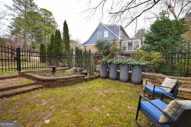 2150 Wenlok Trail NE, Marietta, GA 30066