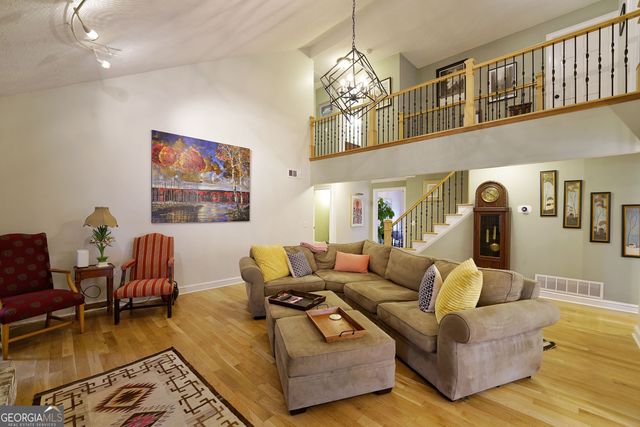 2150 Wenlok Trail NE, Marietta, GA 30066