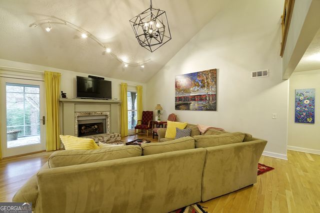 2150 Wenlok Trail NE, Marietta, GA 30066