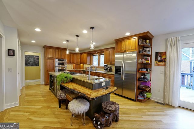 2150 Wenlok Trail NE, Marietta, GA 30066