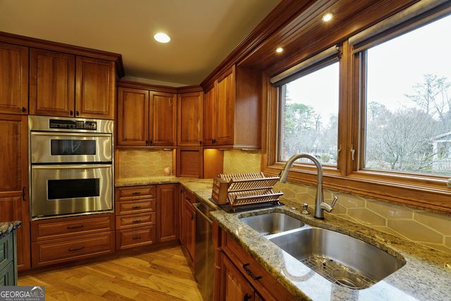 2150 Wenlok Trail NE, Marietta, GA 30066