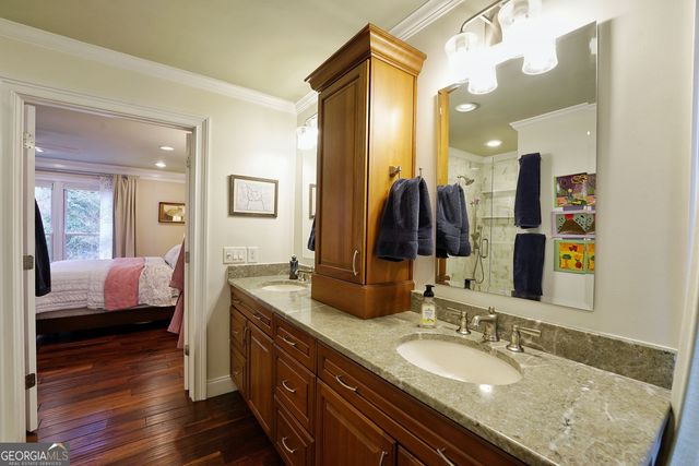 2150 Wenlok Trail NE, Marietta, GA 30066