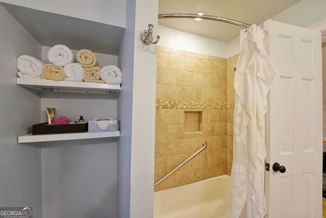 2150 Wenlok Trail NE, Marietta, GA 30066