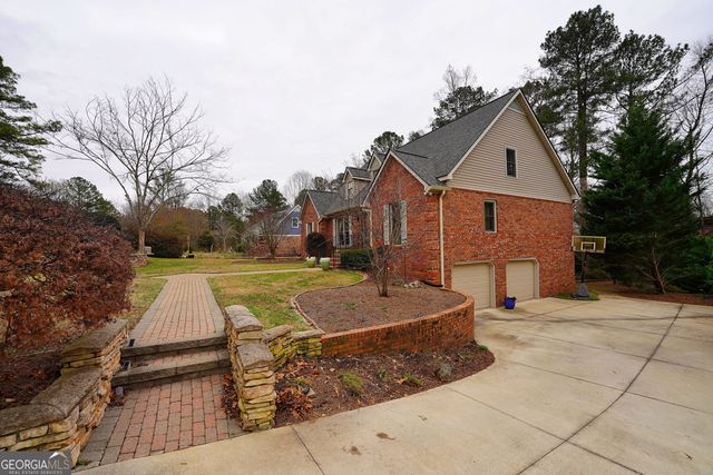 2150 Wenlok Trail NE, Marietta, GA 30066