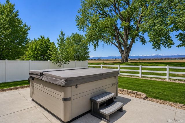 212 Sycamore Avenue, Johnstown, CO 80534