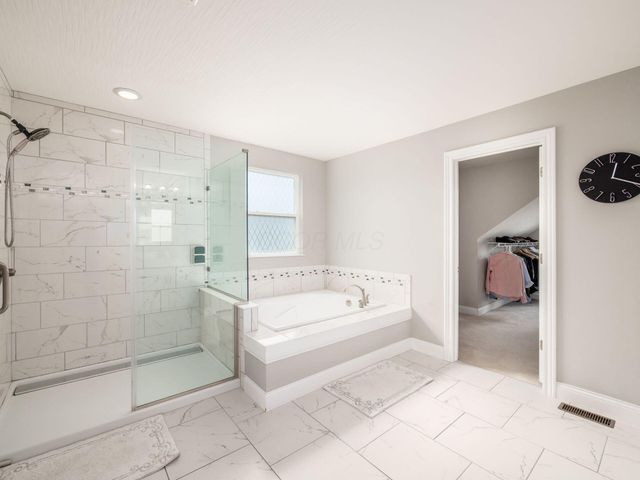 840 Clear Brook Lane, Delaware, OH 43015