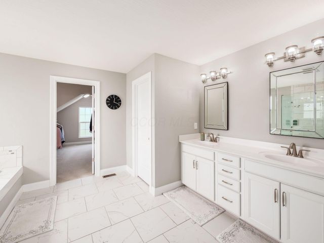 840 Clear Brook Lane, Delaware, OH 43015