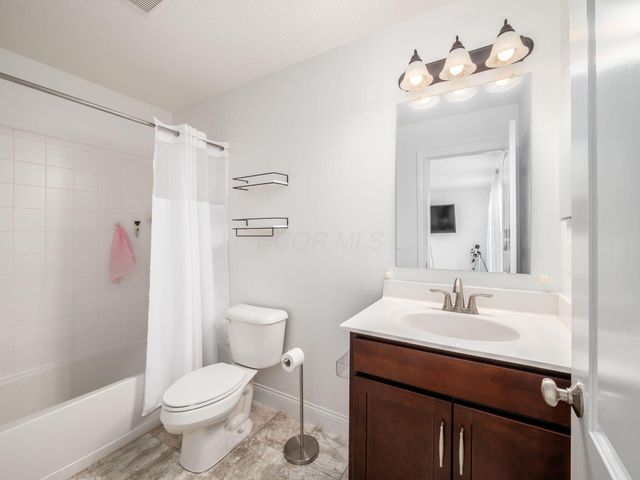 840 Clear Brook Lane, Delaware, OH 43015