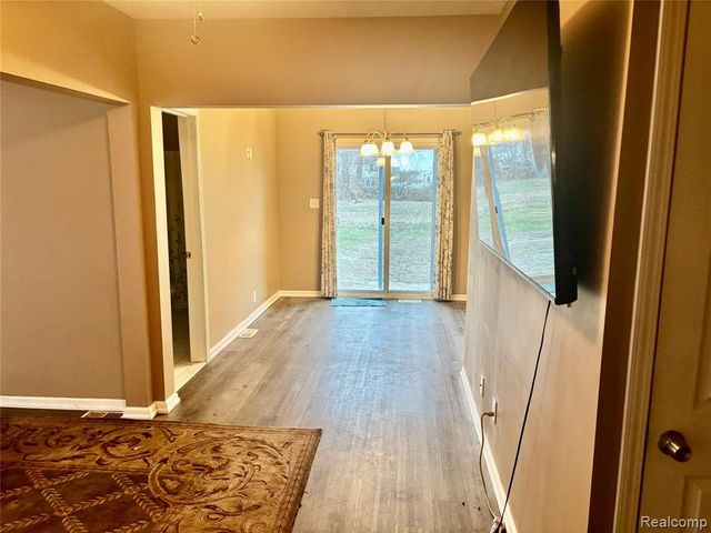 11216 Cape Cod Street, Taylor, MI 48180