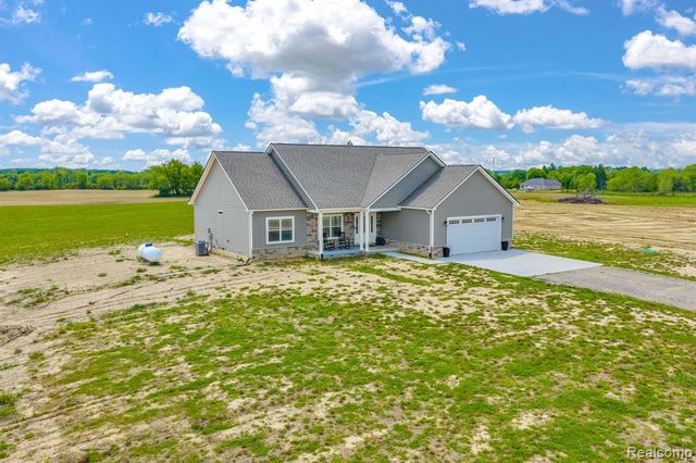 7600 Church Road, Imlay City, MI 48444