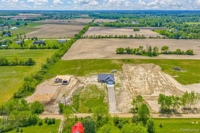 7600 Church Road, Imlay City, MI 48444