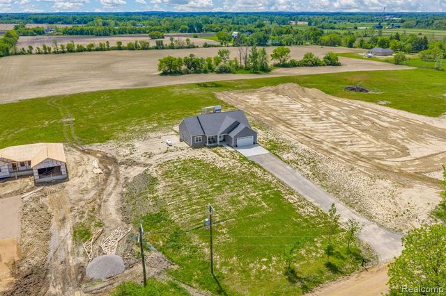 7600 Church Road, Imlay City, MI 48444