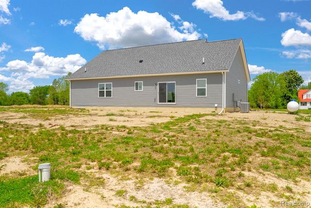 7600 Church Road, Imlay City, MI 48444