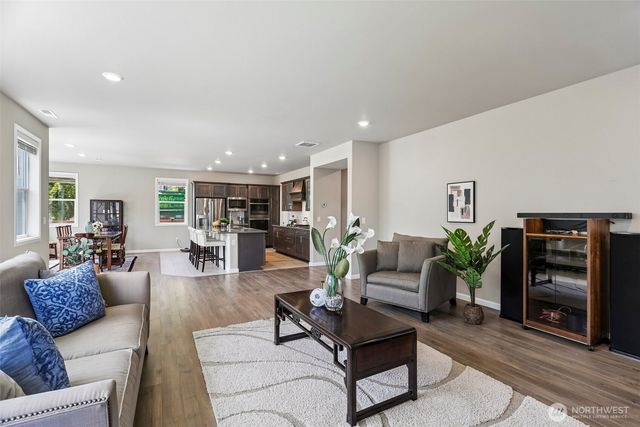 35816 2nd Avenue SW, Federal Way, WA 98023