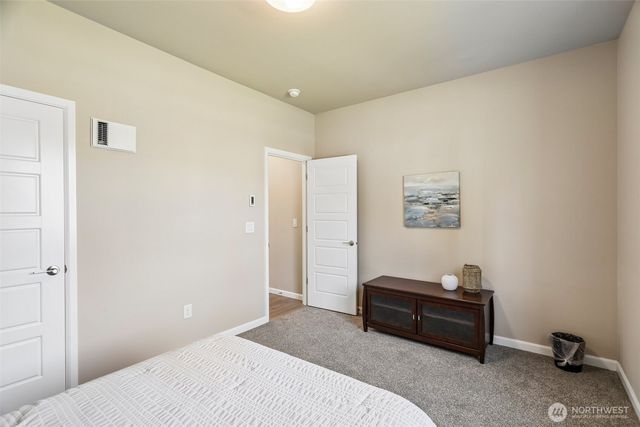 35816 2nd Avenue SW, Federal Way, WA 98023