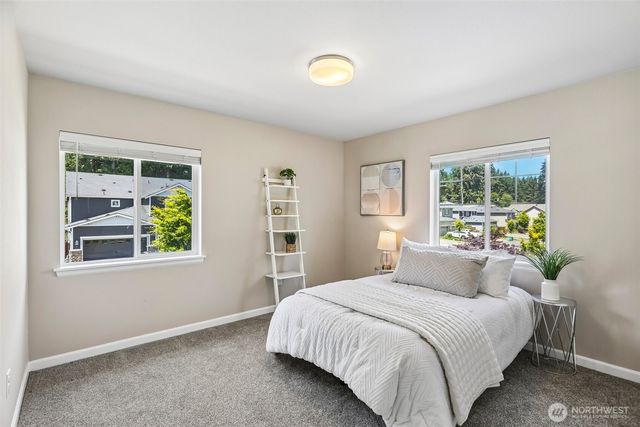 35816 2nd Avenue SW, Federal Way, WA 98023