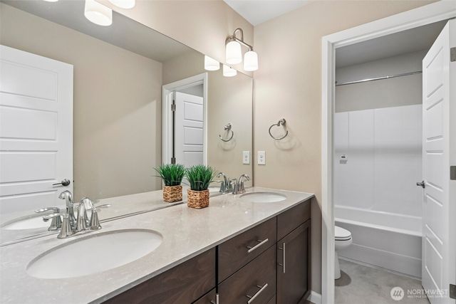 35816 2nd Avenue SW, Federal Way, WA 98023