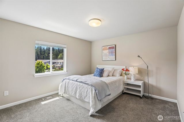 35816 2nd Avenue SW, Federal Way, WA 98023