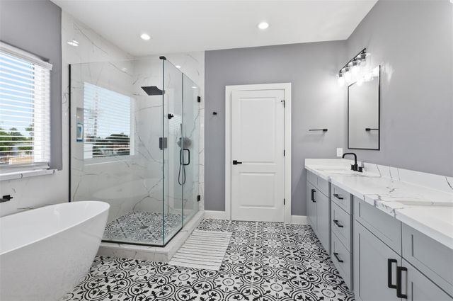 6734 Avenue P, Houston, TX 77011