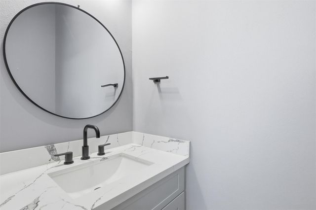 6734 Avenue P, Houston, TX 77011
