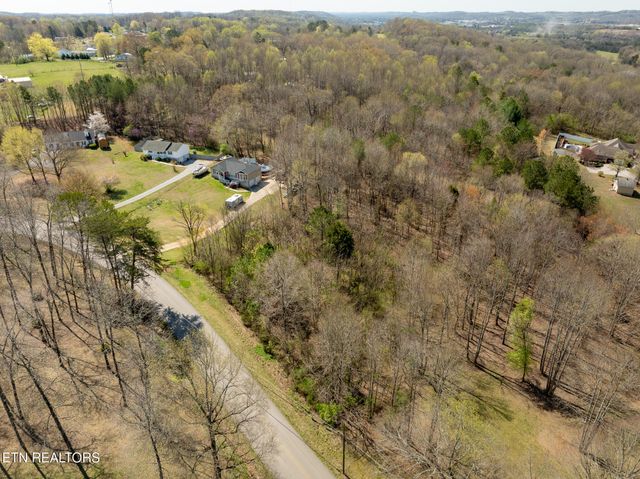 249 County Rd, Athens, TN 37303