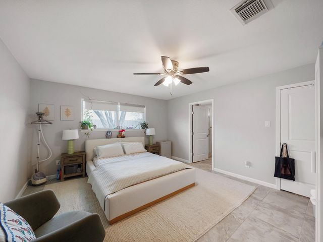 5014 Mary Lou Drive, Houston, TX 77092